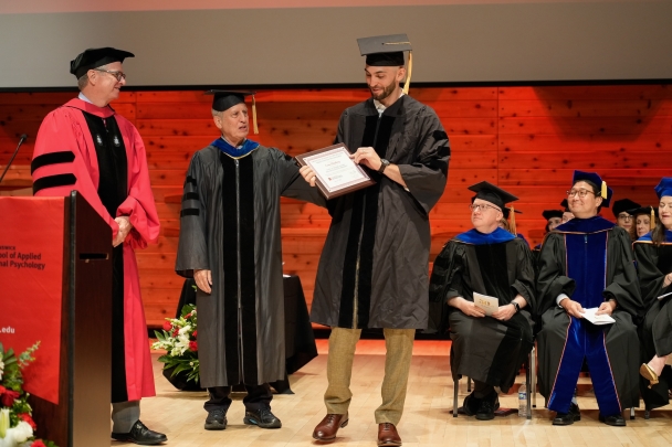 graduation award-3